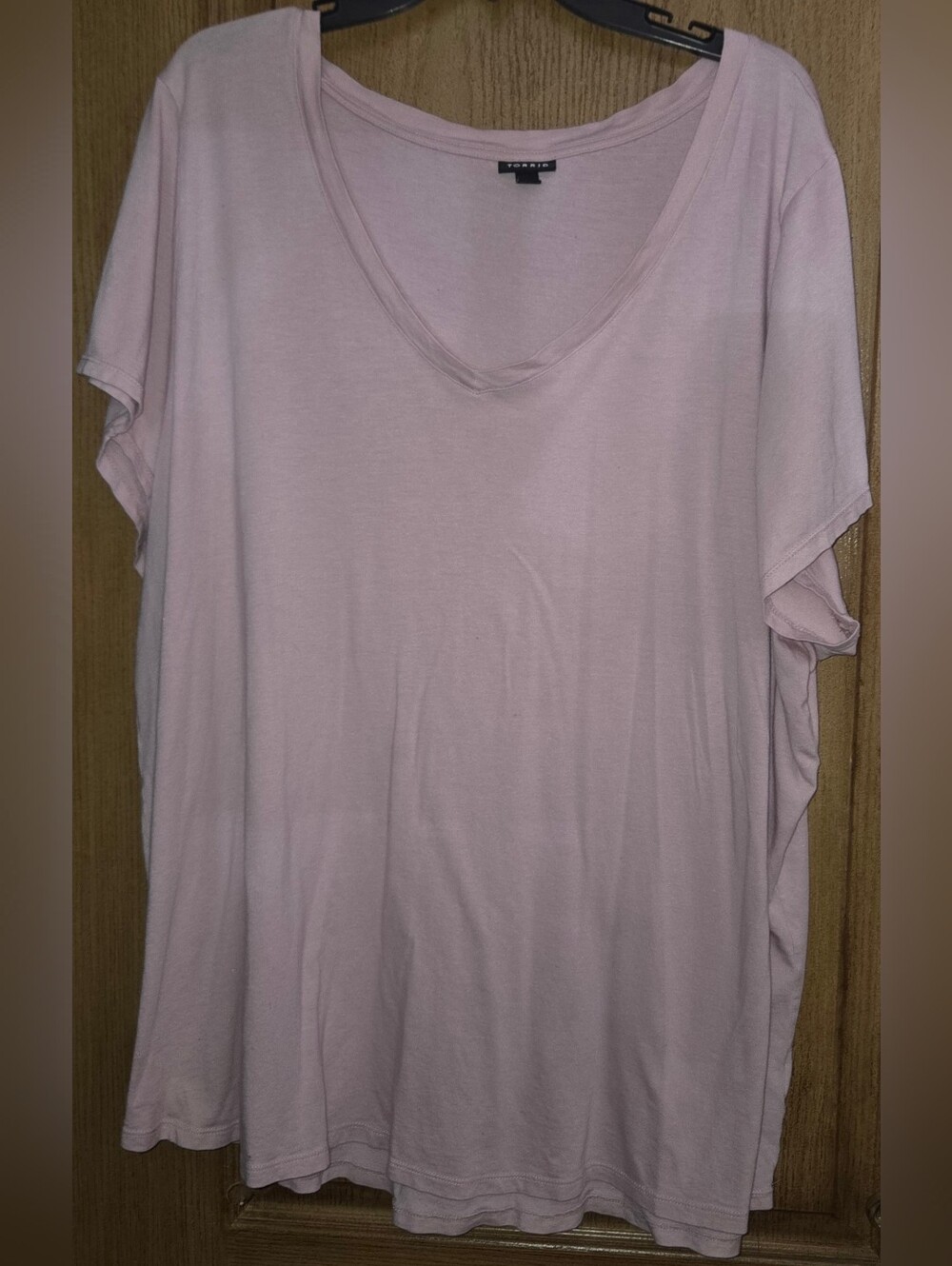 torrid Light Pink V-Neck Short Sleeve Tee